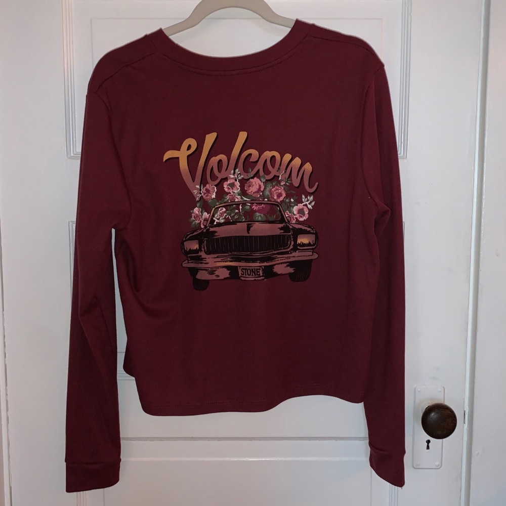 Dark red volcom shirt